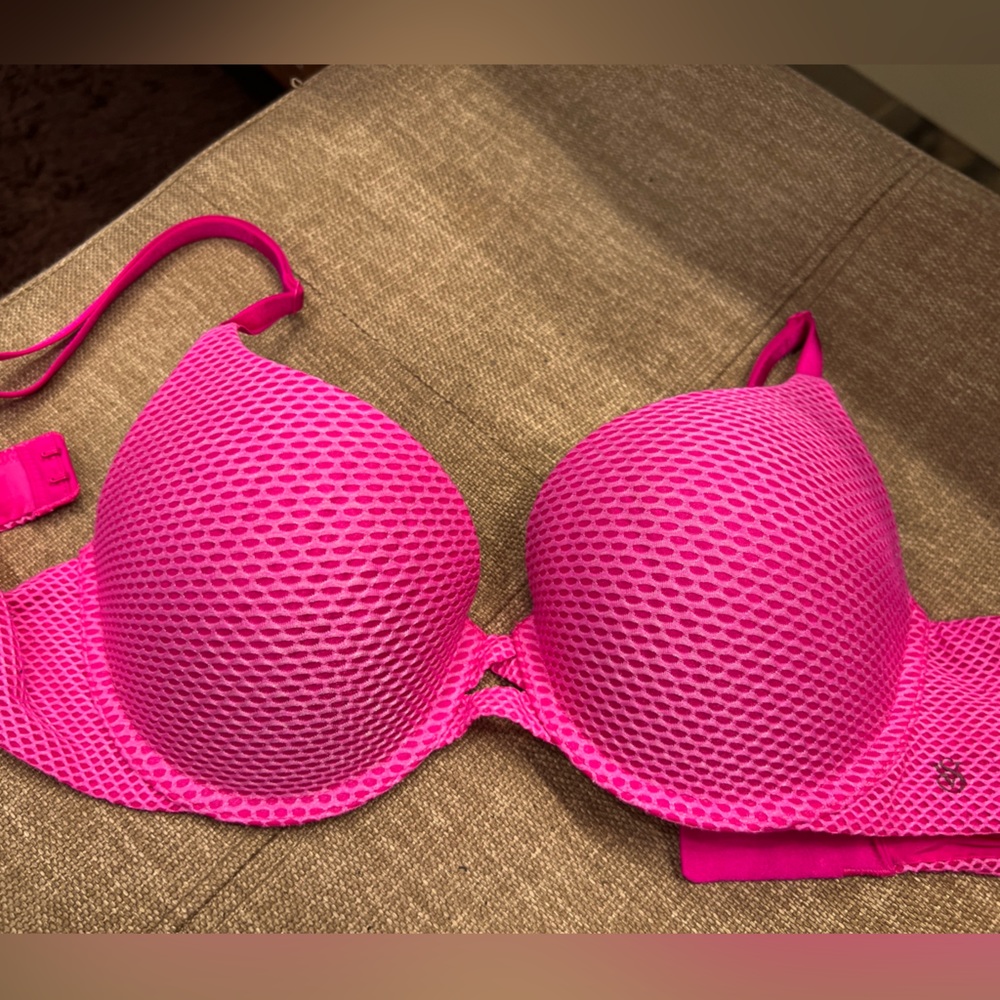 Victoria’s Secret perfect shape bra, Hot Pink, Size 34C